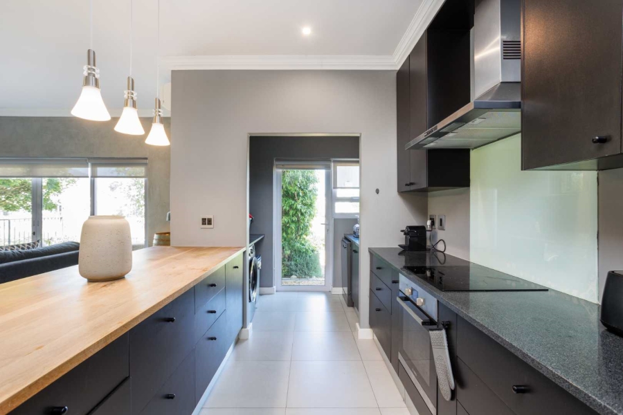 To Let 3 Bedroom Property for Rent in Val De Vie Estate Western Cape